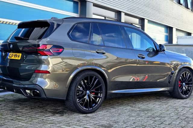 BMW X5 (2023) thumbnail 6