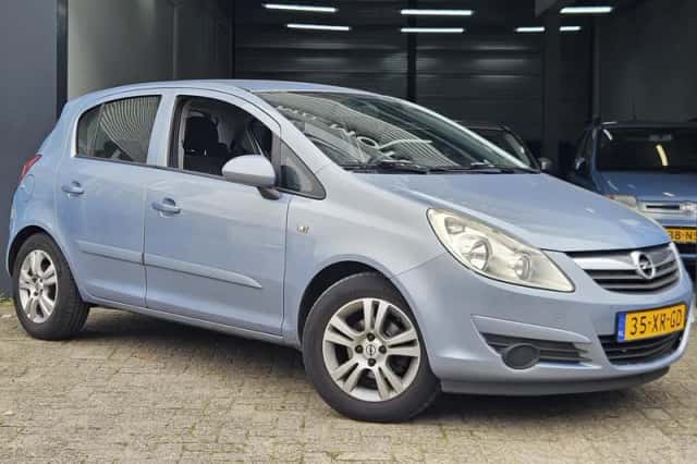 Opel Corsa (2007) thumbnail 2