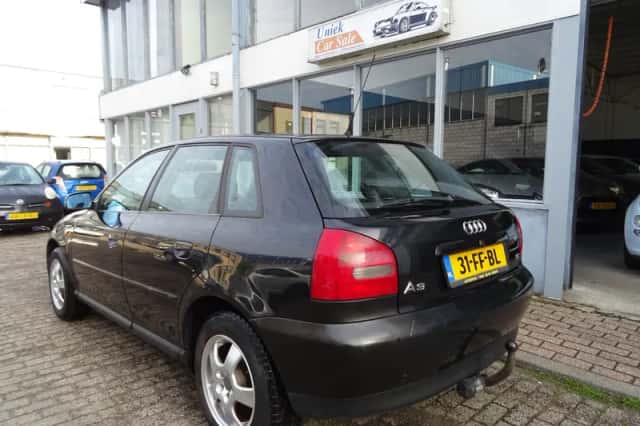 Audi A3 (2000) thumbnail 3