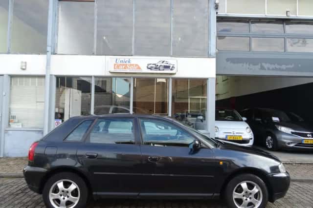 Audi A3 (2000) thumbnail 5