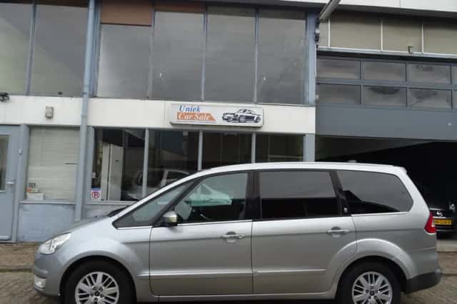 Ford Galaxy (2007) thumbnail 2