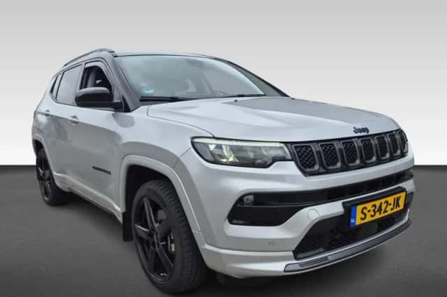 Jeep Compass (2022) thumbnail 2