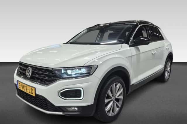 Volkswagen T-Roc (2018) thumbnail 1