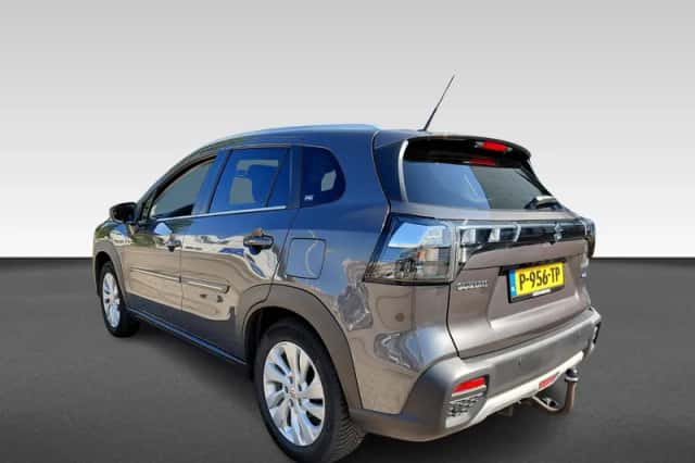 Suzuki S-Cross (2022) thumbnail 5