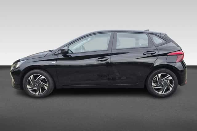 Hyundai i20 (2023) thumbnail 2