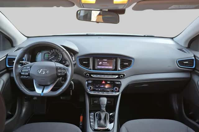 Hyundai Ioniq (2018) thumbnail 5