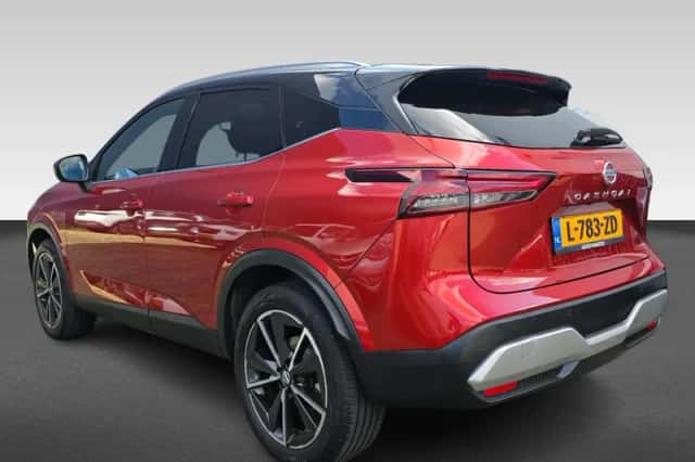 Nissan Qashqai (2021) thumbnail 3