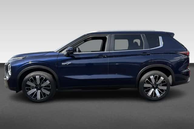 Mitsubishi Outlander (2026) thumbnail 2