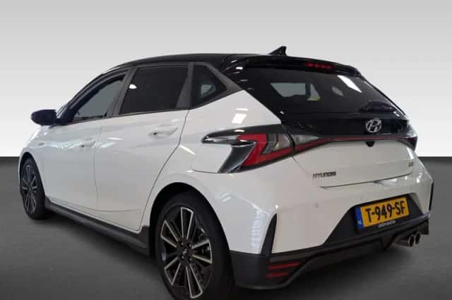 Hyundai i20 (2023) thumbnail 3