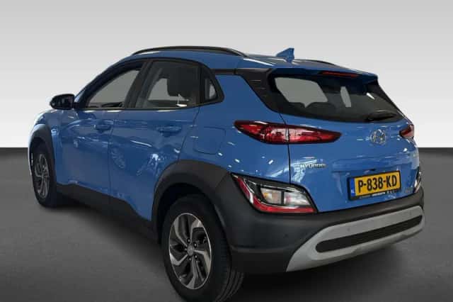 Hyundai Kona (2022) thumbnail 3