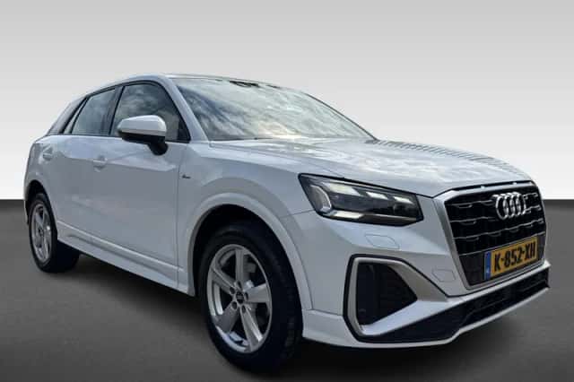 Audi Q2 (2021) thumbnail 3