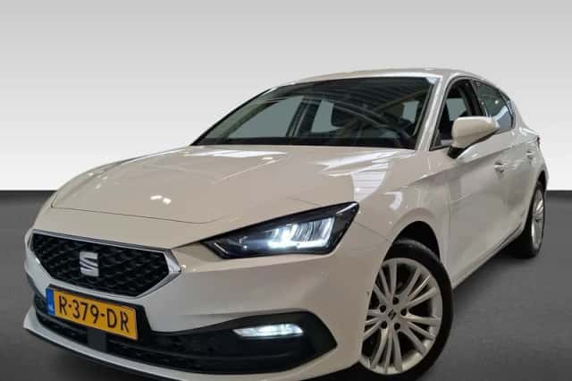SEAT Leon (2022) thumbnail 1
