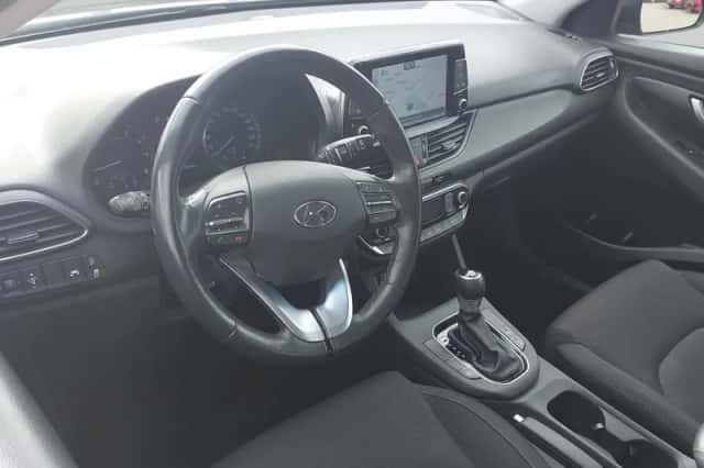 Hyundai i30 (2019) thumbnail 4