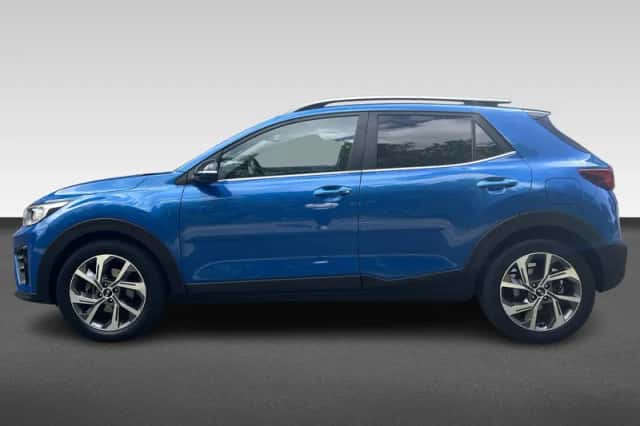 Kia Stonic (2021) thumbnail 2