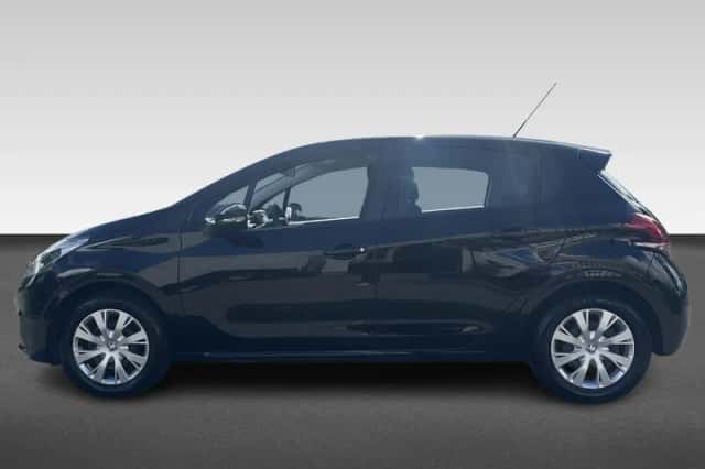 Peugeot 208 (2016) thumbnail 2