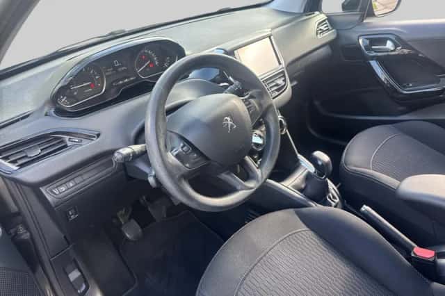 Peugeot 208 (2016) thumbnail 4