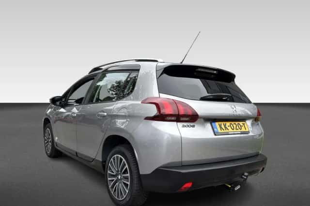 Peugeot 2008 (2016) thumbnail 4