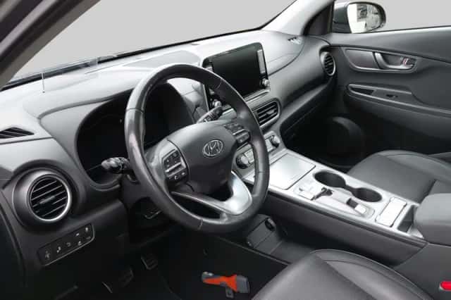 Hyundai Kona (2019) thumbnail 4