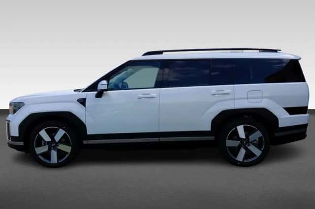 Hyundai Santa Fe (2026) thumbnail 2