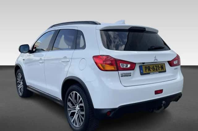 Mitsubishi ASX (2017) thumbnail 3