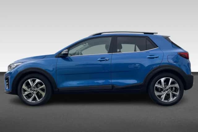 Kia Stonic (2022) thumbnail 2