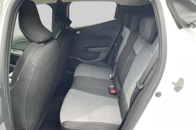 Mitsubishi Colt (2025) thumbnail 6
