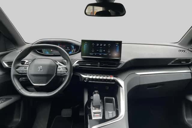 Peugeot 3008 (2023) thumbnail 6