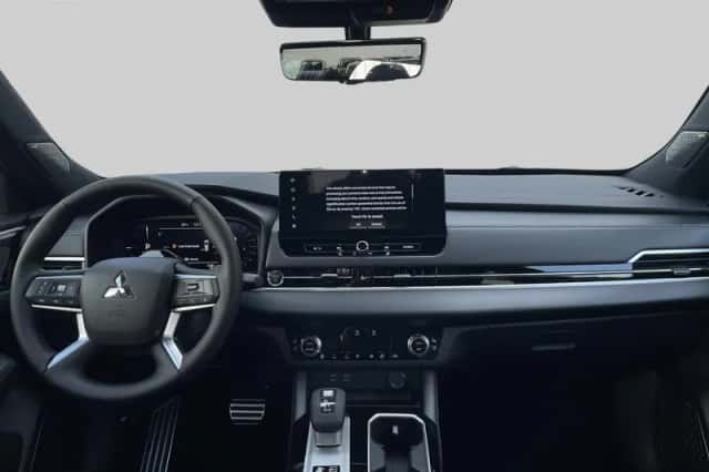 Mitsubishi Outlander (2026) thumbnail 5