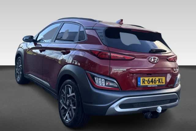 Hyundai Kona (2022) thumbnail 3