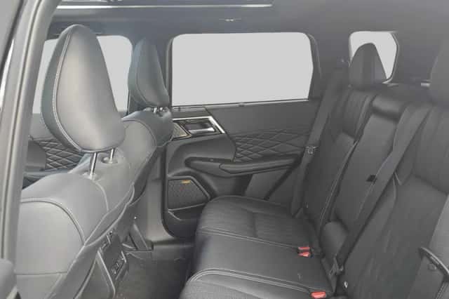 Mitsubishi Outlander (2026) thumbnail 6