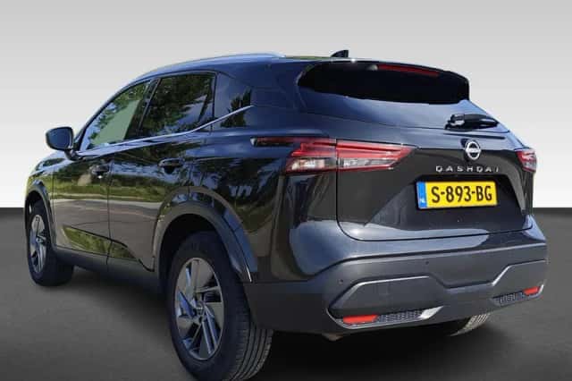 Nissan Qashqai (2023) thumbnail 3