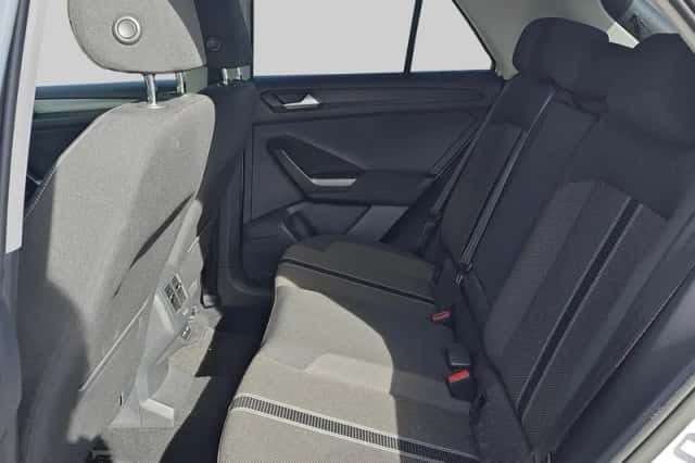 Volkswagen T-Roc (2021) thumbnail 6