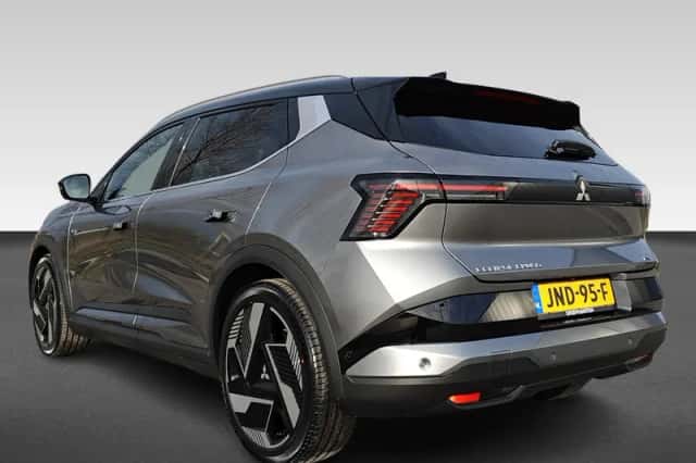 Mitsubishi Eclipse Cross (2025) thumbnail 3