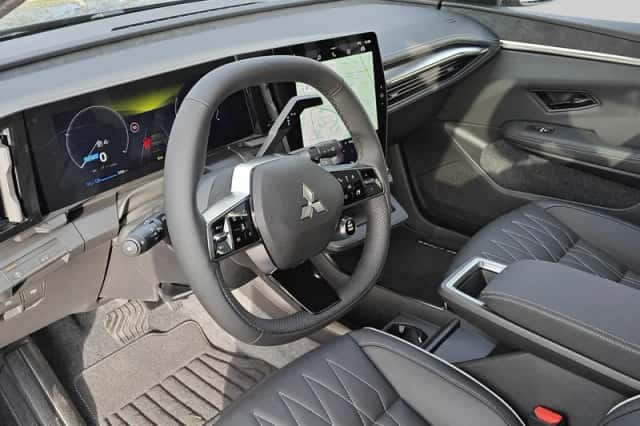 Mitsubishi Eclipse Cross (2025) thumbnail 4