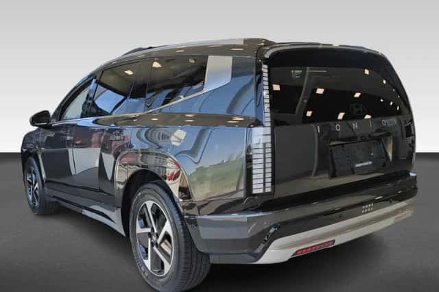 Hyundai Ioniq 9 (2026) thumbnail 2