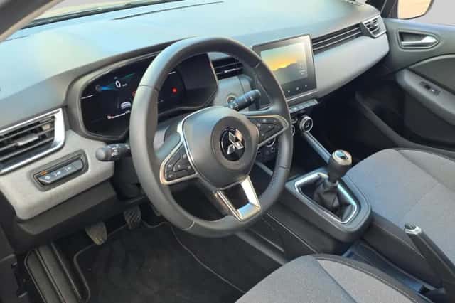 Mitsubishi Colt (2025) thumbnail 4
