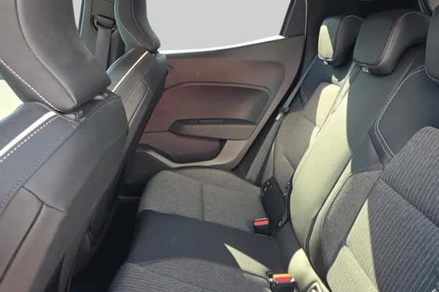 Renault Clio (2023) thumbnail 6