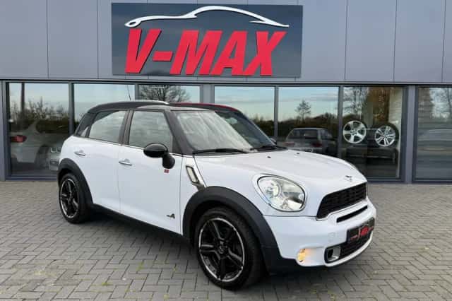 MINI Countryman (2011) thumbnail 2