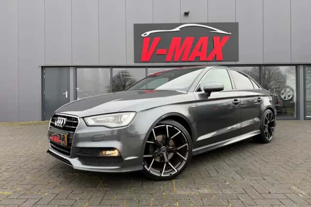 Audi A3 (2013) thumbnail 1