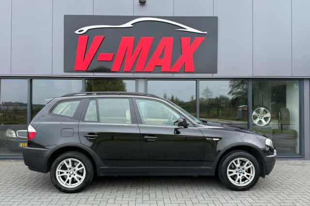 BMW X3 (2004) thumbnail 3