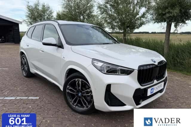 BMW X1 (2024) thumbnail 1