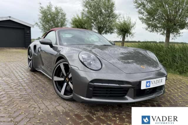 Porsche 911 (2020) thumbnail 1