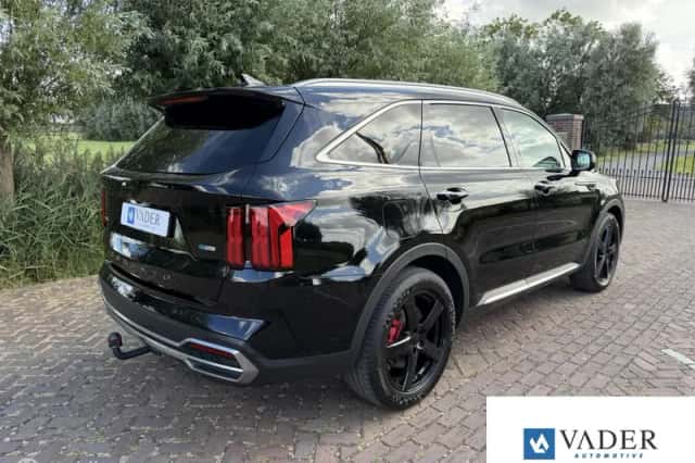 Kia Sorento (2021) thumbnail 2