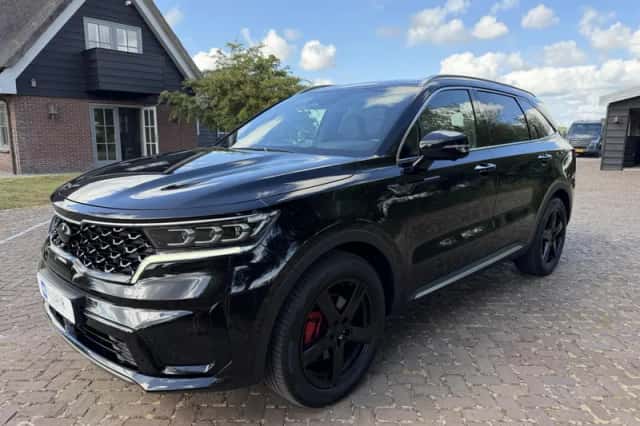 Kia Sorento (2021) thumbnail 4