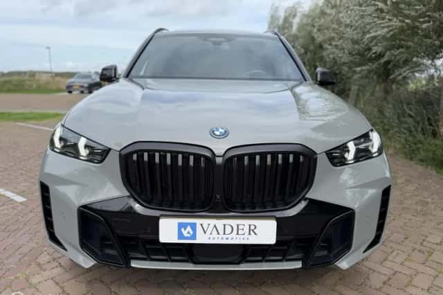 BMW X5 (2023) thumbnail 5