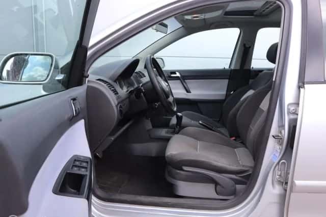 Volkswagen Polo (2005) thumbnail 5