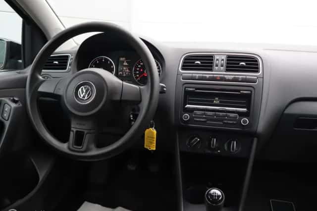 Volkswagen Polo (2013) thumbnail 4