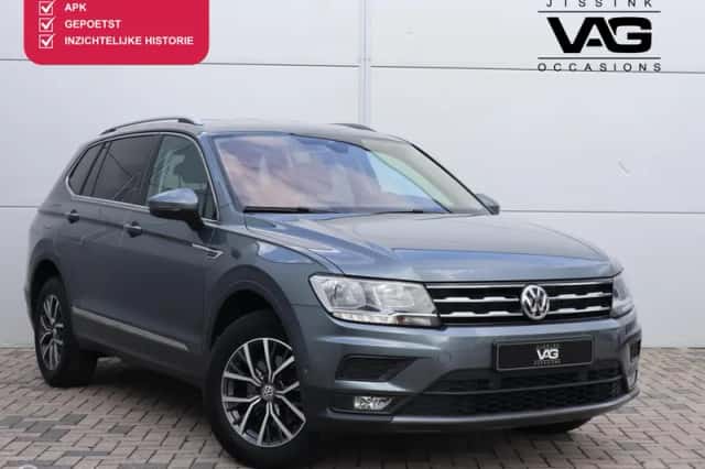 Volkswagen Tiguan (2021) thumbnail 1