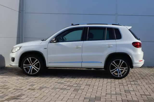 Volkswagen Tiguan (2014) thumbnail 2
