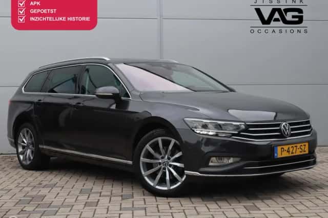 Volkswagen Passat (2020) thumbnail 1